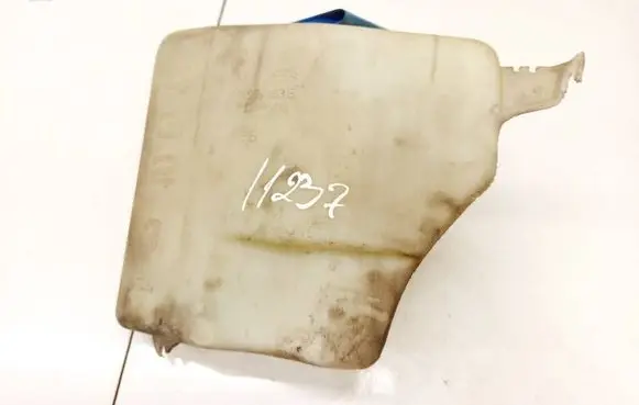 Volkswagen PASSAT B4 Windshield washer fluid reservoir/tank 3A0955453B