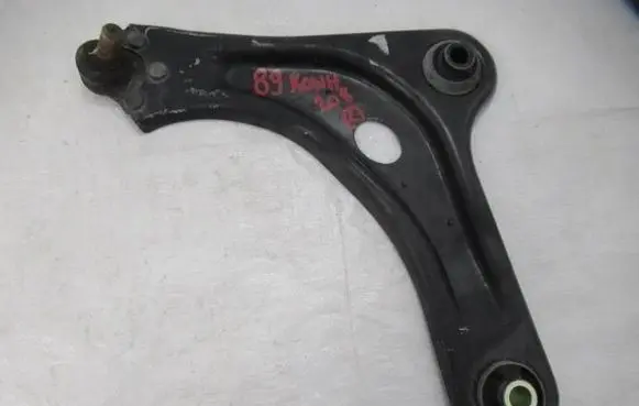 Peugeot 208 Front control arm