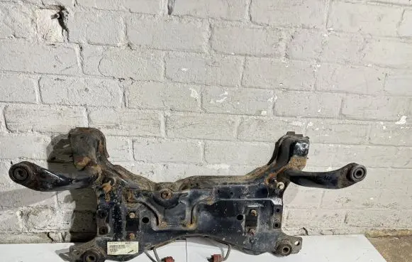 Volvo V50 Front subframe YV1MW755192461260 1612615