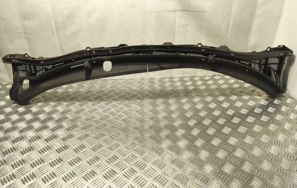 Mazda 3 II Wiper trim BBM4507S1