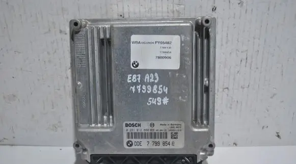 BMW 1 E81 E87 Engine control unit/module 7799854