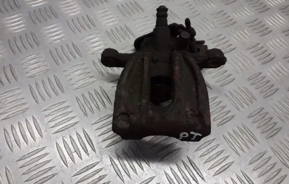 Ford Mondeo Mk III Rear brake caliper