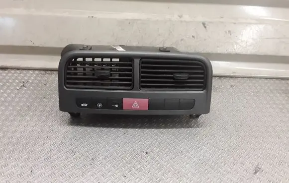 Fiat Grande Punto Dash center air vent grill 735386328