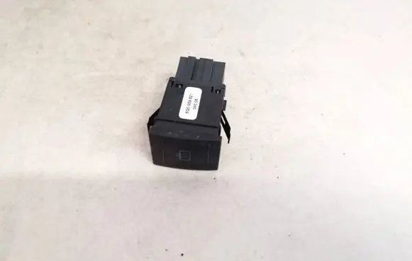 Volkswagen Polo IV 9N3 Windscreen/window heater switch 6q0959621