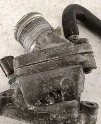 Thermostat/thermostat housing