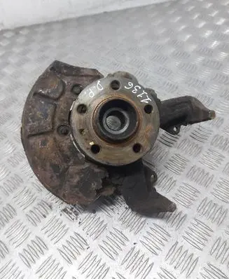 Volkswagen Golf IV Front wheel hub