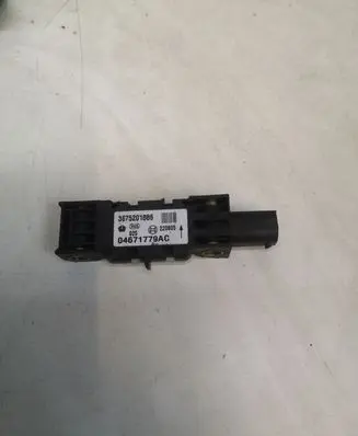Jeep Grand Cherokee (WK) Airbag deployment crash/impact sensor 04671779AC 3675201886