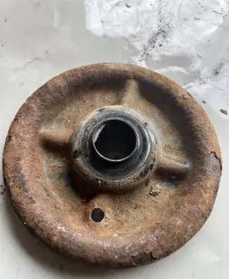 Peugeot 4007 Coil spring mount 