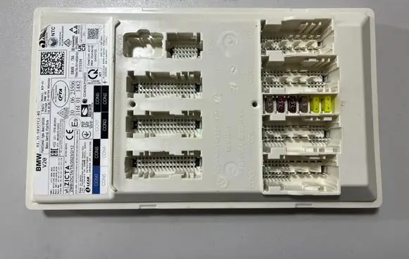 BMW X7 G07 Central body control module 5B3CFC2 5B8E989