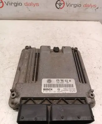 Volkswagen Touareg I Engine control unit/module 070906016aa