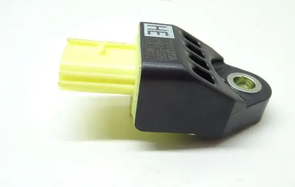 Lexus RC Airbag deployment crash/impact sensor 89831-53050