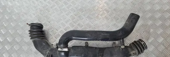 Nissan Terrano Air intake hose/pipe