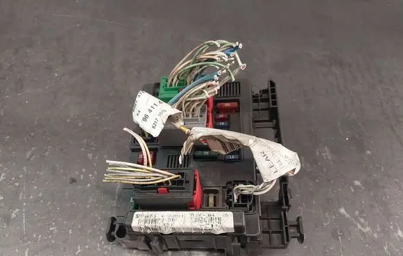 Citroen C5 BSM Control unit 9643498780 964349878000