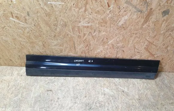 Porsche Cayenne (92A) Front door trim (molding) 7P5837788S