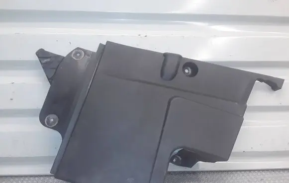Lexus IS 220D-250-350 Engine cover (trim) 5379553040
