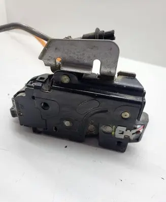 Audi A3 S3 8P Front door lock 4E1837016