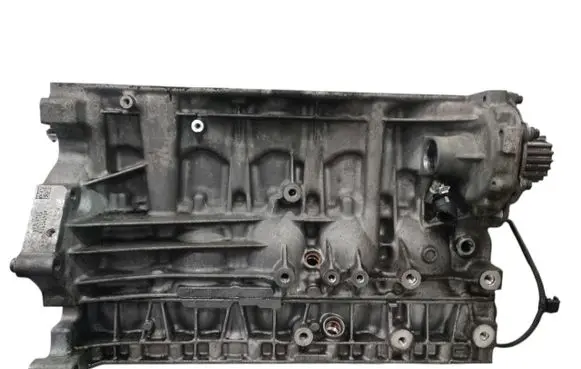 Volvo V60 Engine block D5244T21