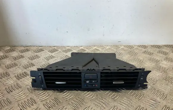 BMW 3 E90 E91 Dash center air vent grill 9130464