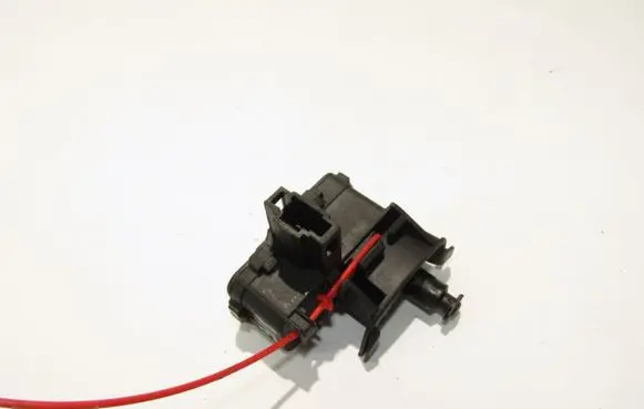 Audi A5 8T 8F Central locking motor 8F0862153B