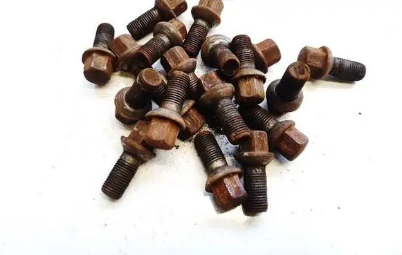 Mercedes-Benz E W212 Nuts/bolts 