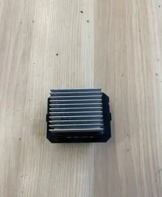 Opel Vivaro Heater blower motor/fan resistor T1031332XA