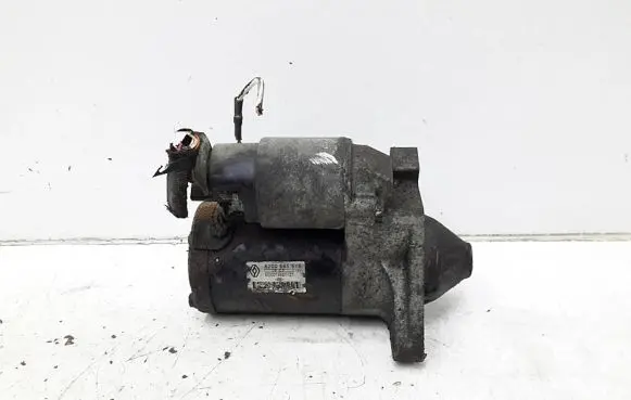 Renault Megane III Starter motor 820066551B