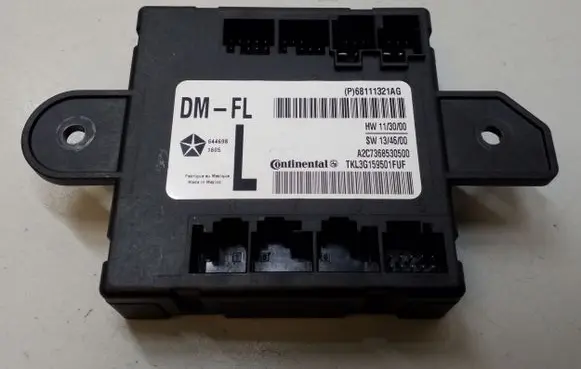 Chrysler 200 Door control unit/module 68111321AG