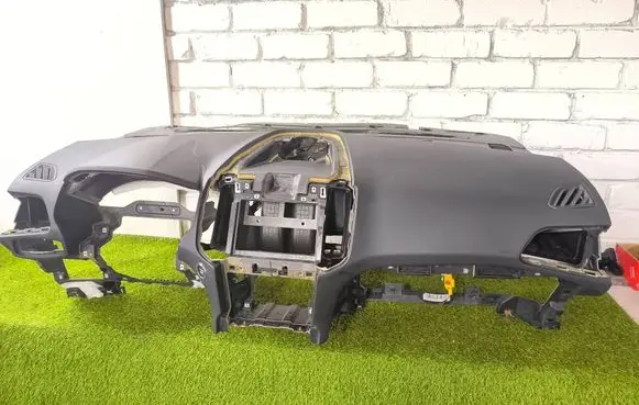 Ford S-MAX Dashboard EM2BR04320BA EM2BR044A74AB