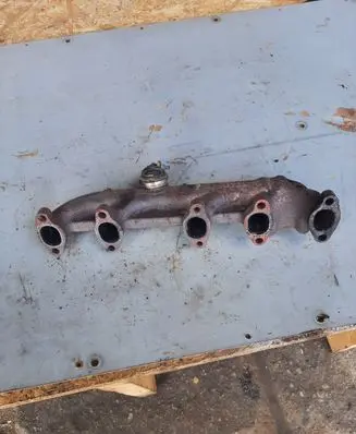 Volkswagen II LT Exhaust manifold 074253033M