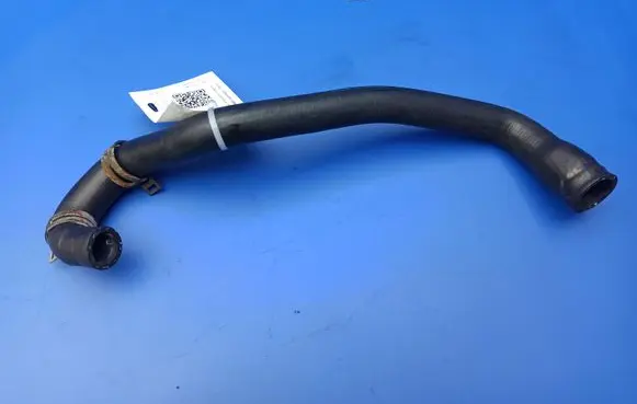 Mercedes-Benz R W251 Engine coolant pipe/hose A2515002175