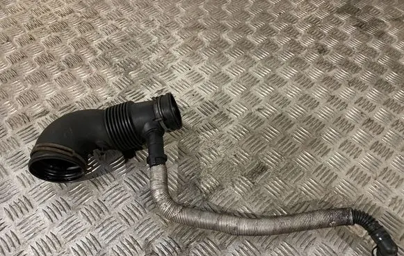 Volkswagen Touareg I Air intake duct part 7L6129534A 7L6129532D