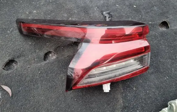 Nissan Qashqai J12 Rear/tail lights LEWY