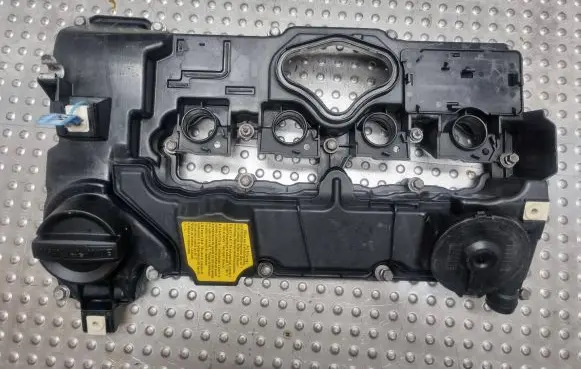BMW 3 E90 E91 Rocker cam cover 7553626