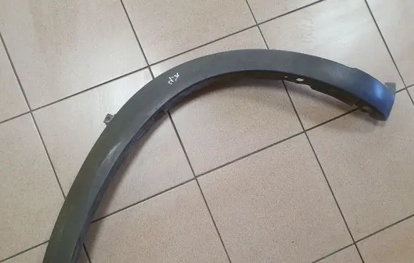 Iveco Daily 4th gen Front arch trim 3802037