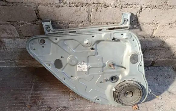 Ford C-MAX I Rear door manual window regulator 3M51R24995CH