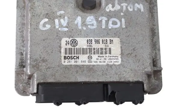 Volkswagen Golf IV Engine control unit/module 038906018BM 28SA3729 0281001846