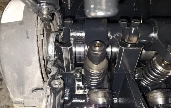 Audi A6 S6 C5 4B Fuel injector
