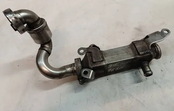 BMW 5 E39 EGR valve cooler 9620