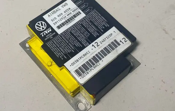 Volkswagen PASSAT B6 Airbag control unit/module 3C0909605M