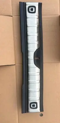 Peugeot 2008 I Trunk/boot sill cover protection 9801438577