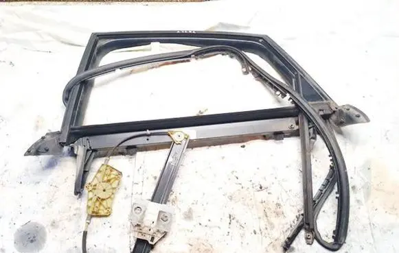 Audi A6 S6 C6 4F Front door window/glass frame 4f08673690 50631251
