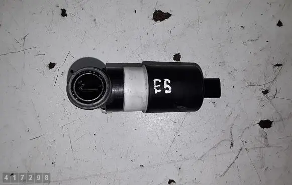 Renault Megane III Windscreen/windshield washer pump