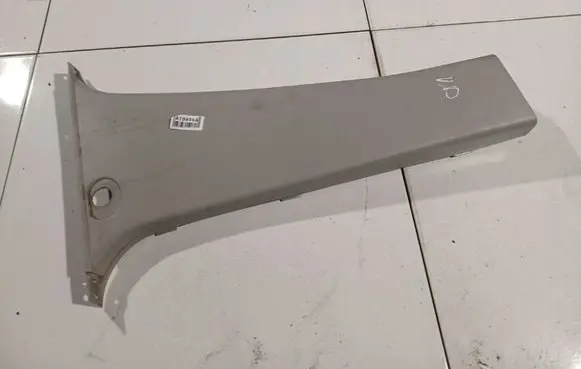 Mercedes-Benz B W245 (B) pillar trim (top) A1696920222