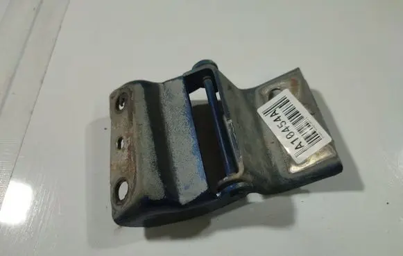 Chrysler Voyager Rear door lower hinge 