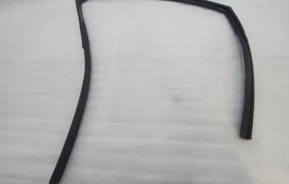 Ford Ranger IV Rubber seal front door window/glass N1WBE21510AE