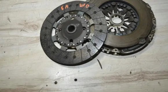 Renault Kadjar Pressure plate 302059399R0