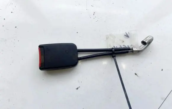 Seat Toledo II (1M) Rear seatbelt buckle 1m0857495 3300