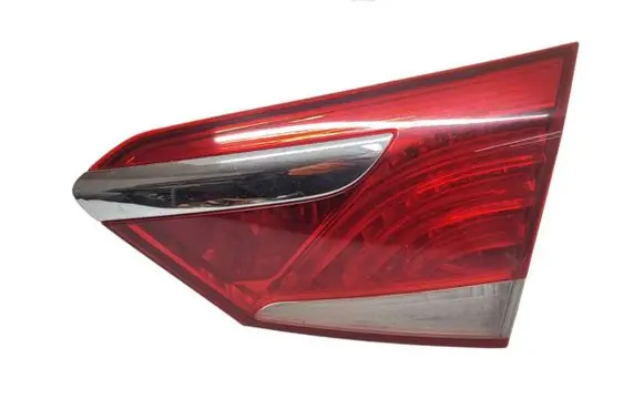 Hyundai i40 Tailgate rear/tail lights 924043Z000