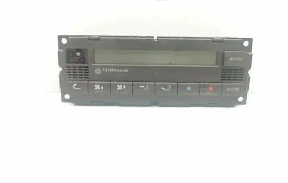 Volkswagen Golf IV Climate control unit