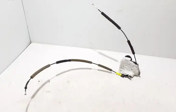 Nissan X-Trail T33 Rear door lock 825006RN0A
